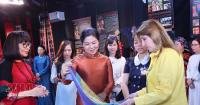 Vietnamese, Panamanian first ladies bond over ethnic textiles at Hanoi event