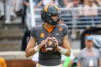 Reports: Tennessee to start QB George MacIntyre vs. Arkansas