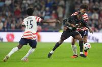 Injured Ellis scores, U.S. blanks Canada 1-0 in men's soccer friendly