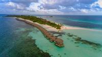 Sri Lanka's Beaches: Open access freedom vs. Maldives' isolation
