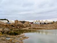 Storage tank convoy finally crosses into the U.S.