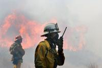 With the Bouquet Fire scorching 1,000 acres, 100 mph Santa Ana ‘devil winds’ are blasting Los Angeles; why this Great Basin weather system triggered an urgent unhealthy air alert