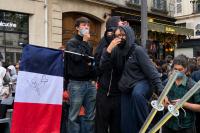School Blockades Continue Across France as Protesters Are Called to the Bastille
