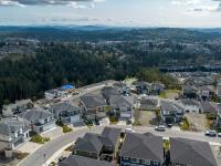 Canada considers future of foreign homebuyers ban ahead of year-end expiry