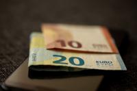 For 75% of Croatians, a Dignified Salary Starts From 2,000 Euros