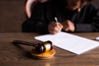 UK Judge Halts Deportation of Man With 50 Criminal Convictions Over Fears He Will Be Mistreated in Kosovo