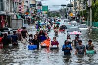 Thailand Flood Toll Hits 60 as New Downpours Loom Before IMF Meetings