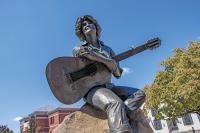 MTSU Traveler: Downtown Sevierville preserves Dolly Parton’s legacy