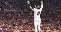 QB Raiola to start with Moore ruled out of No. 13 Oregon's game against No. 21 UCLA