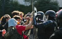 Has France’s Government Overplayed Its Hand?
