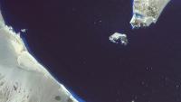 Small boat fired on Chinese-operated container ship off Mokha, security firm says, as Yemeni Gov’t forces claim the heights above Bab el-Mandeb