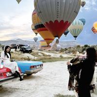 East Asian tourists fuel autumn tourism boom in Cappadocia