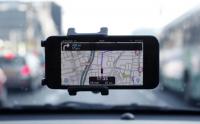 Why has Iraq decided to ban online map service Waze?