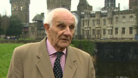 Author who wrote 36 books about the Royal Family and saw the late Queen cry
