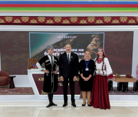President Ilham Aliyev viewed national stands of CIS member states in Turkmenbashi