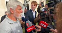 Petr Pavel returns from holiday to vote in Czech municipal elections