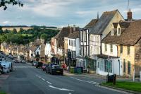 Cotswolds town set for new limits on tourist coaches
