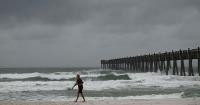 Hurricane Isaias disrupting Gulf Coast travel as airlines issue travel waivers