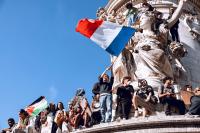 Amid Student Protests, Pessimism About France’s Future 