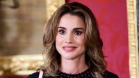 Queen Rania inaugurates ‘Layered Becoming’ art exhibition in Aqaba