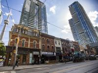 Over one-third of Ontario restaurants say less consumer spending top threat to biz