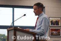 School Board discusses enrollment concern, AI policies