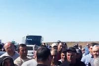 Residents of a village in Armenia blocked an interstate highway due to problems with tomato sales.