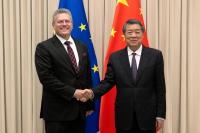 EU, China strike interim trade deal that could cut Chinese hybrid exports, EU envoy says