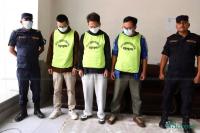 Three Chinese nationals arrested with 21.75 kg gold made public (Pictures)