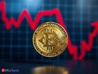 Bitcoin falls to $82,000 as OpenAI revenue concerns and geopolitical tensions trigger nearly $1 billion in crypto liquidations