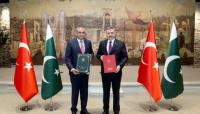 Naqvi meets Turkish counterpart