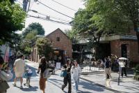 In Seoul's trendiest district, local leaders push back against corporate chain stores