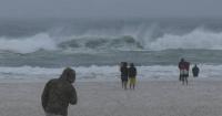 Residents stay prepared as Hurricane Isaias makes landfall in Florida
