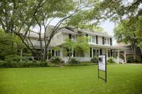 We Asked Real Estate Pros What Helps Sell a Home Faster and They All Named This One Upgrade