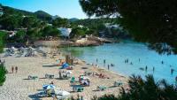 Brit tourist hotspot closes famous beaches after 26 vile sewage leaks spark health horror