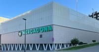 Does Mercadona open on Monday, October 12? Bridge hours and alternatives for shopping
