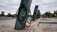 PG&E flexible connections let EV chargers skip grid upgrade queue