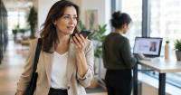 Best AI LinkedIn Ghostwriter Tools for Busy Experts and the Marketers Behind Them