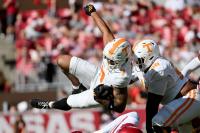Tennessee escapes Arkansas with first win in Fayetteville since 2001
