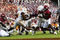 Commentary: Arkansas football challenges No. 15 Tennessee but falls flat in the final 5 minutes