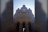 Slovenian Lace Dove Lands at Milwaukee City Hall, Carries Holocaust Memory