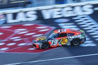 Where to watch the NASCAR Bank of America 400 today: Free live stream