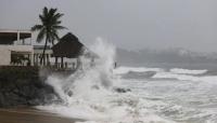 Mexico's Sheinbaum sends urgent message to coastal residents as Hurricane Simon nears