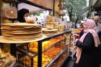 ‘Going bankrupt’: Iran shopkeepers struggle amid war