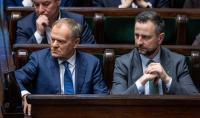 Poland suspects assassination attempts on PM, defense minister