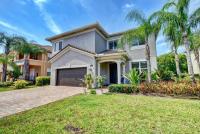 Pool Home With a Lake View in Boynton Beach, Florida – Listed by Polish-Speaking Agents