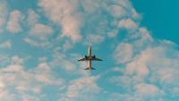 4 Travel Etiquette Rules That Quietly Died in the Last Decade