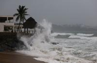 Hurricane alert in coastal Mexico