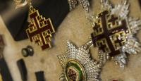 The Vatican clarifies its position on “chivalric orders”: it does not recognize the value of their diplomas and insignia, nor does it consider it appropriate to use churches for investiture ceremonies