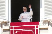 Pope Leo will have surgery to remove a nodule in his lung. A Villanova medal ceremony remains unclear.